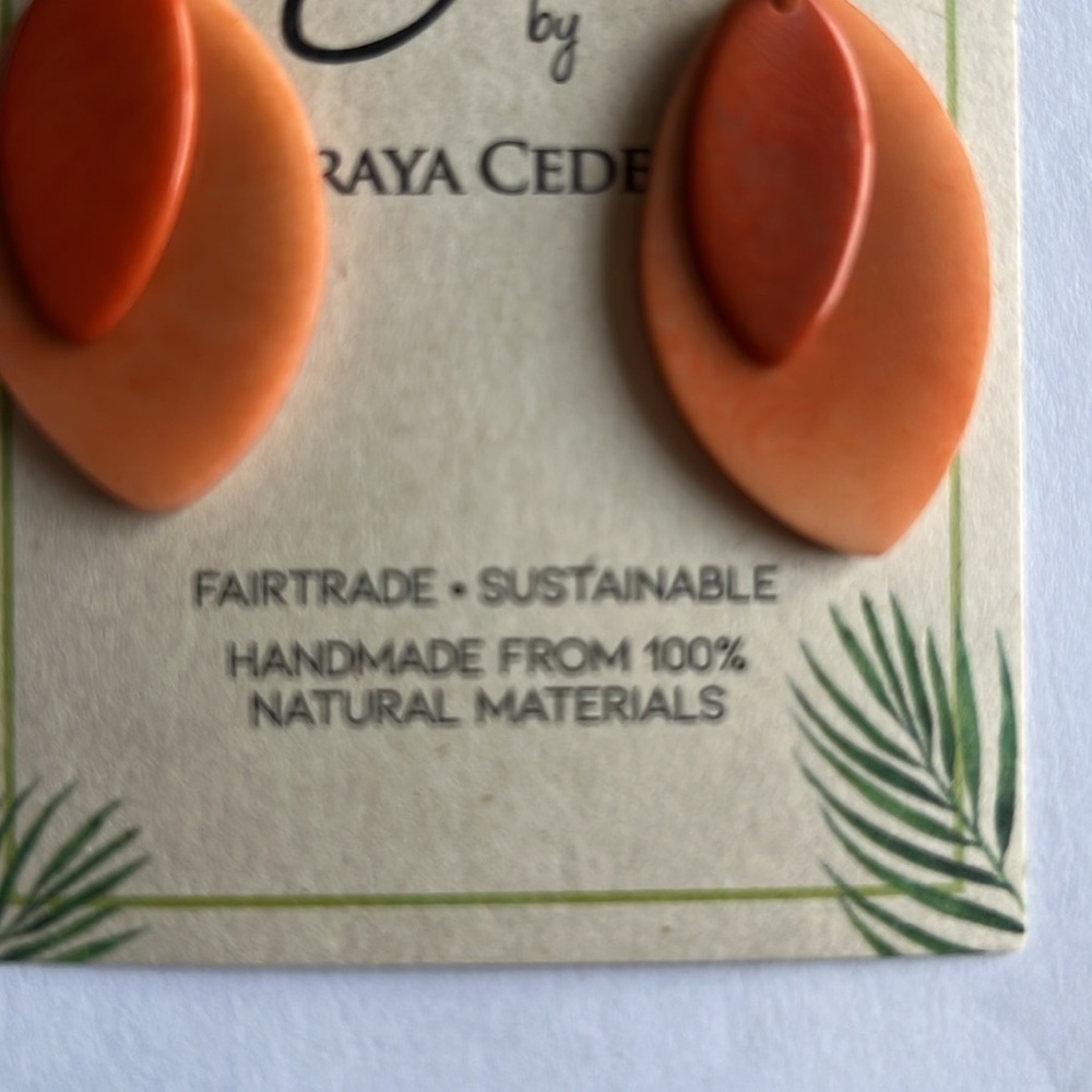 NWT Tagua Nut Ecuadorian Fair Trade Earrings - Picture 3 of 5